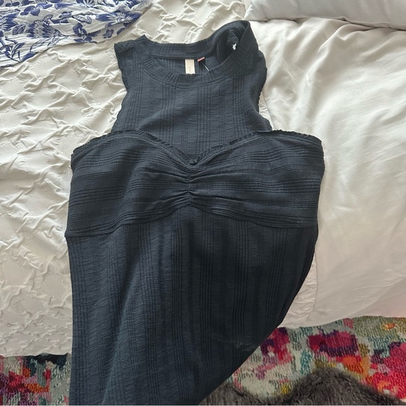 Pilcro || black bra tank - Picture 8 of 8